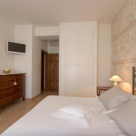 Guest House Villa Eva Сіроло Екстер'єр фото