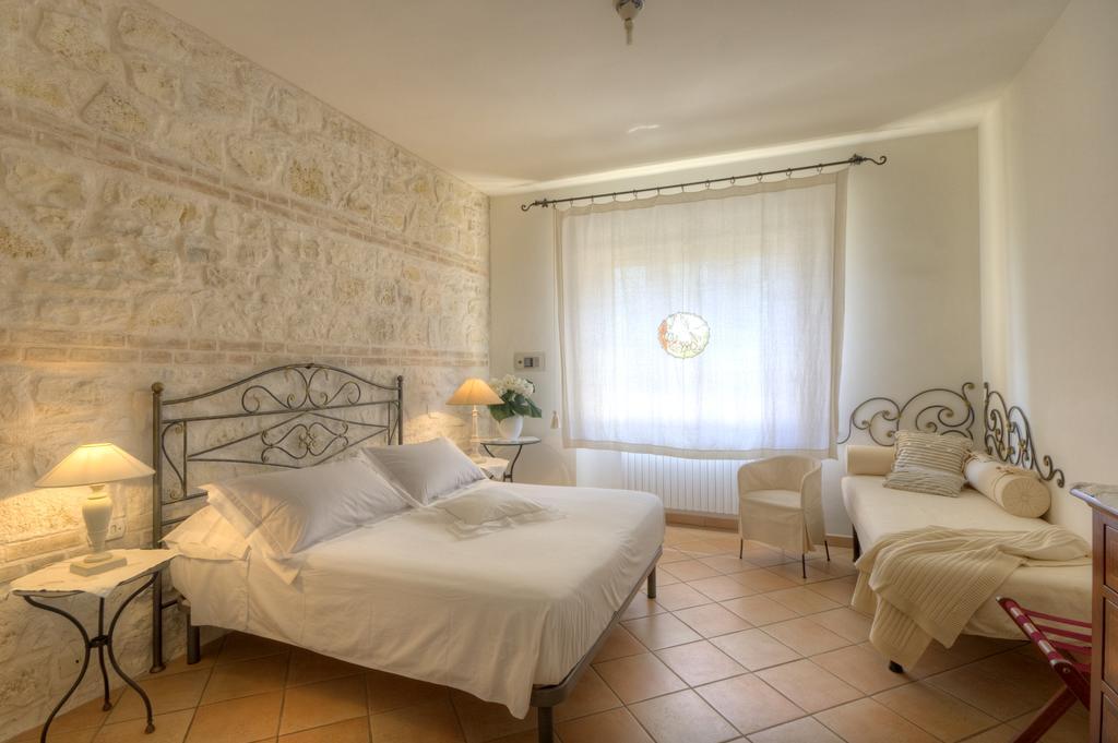 Guest House Villa Eva Сіроло Екстер'єр фото